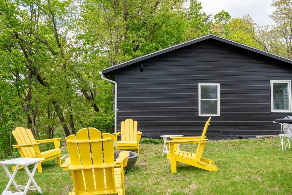 Campfire Cottage Fireplace, Fire Pit & No Chores! Kingston Eksteriør bilde